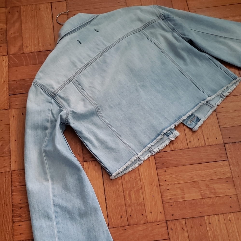 Pick Jean Jacket Express hp🔥🔥🔥🔥 - Picture 4 of 5